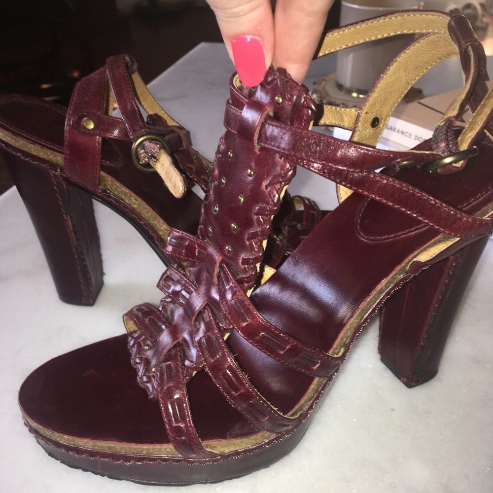 New! Frye Grace T strap leather platform sandal - Picture 8 of 13